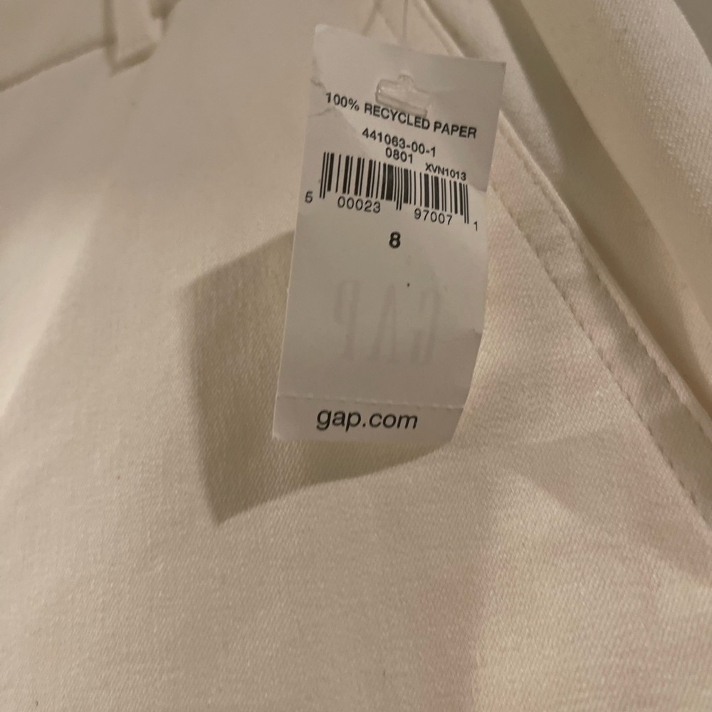White Gap trousers